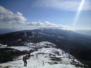遠くに見える八ヶ岳